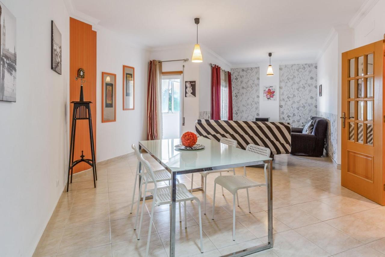 Spacious 2 Bdr Apartment W/ Patio By Lovelystay Armacao de Pera Exterior foto
