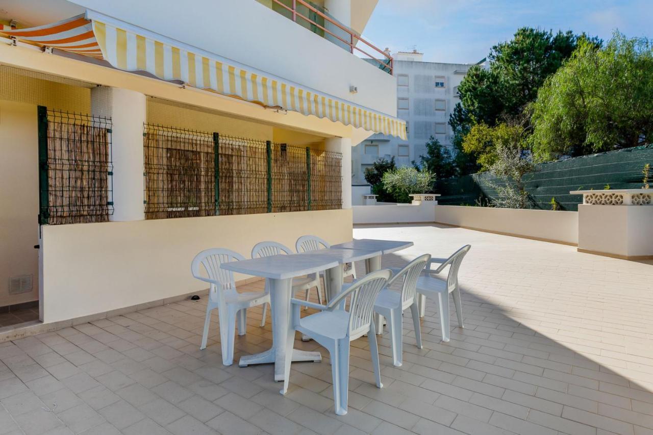 Spacious 2 Bdr Apartment W/ Patio By Lovelystay Armacao de Pera Exterior foto