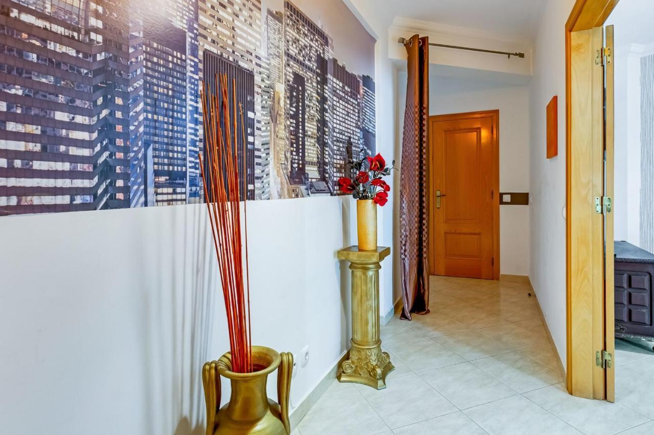 Spacious 2 Bdr Apartment W/ Patio By Lovelystay Armacao de Pera Exterior foto